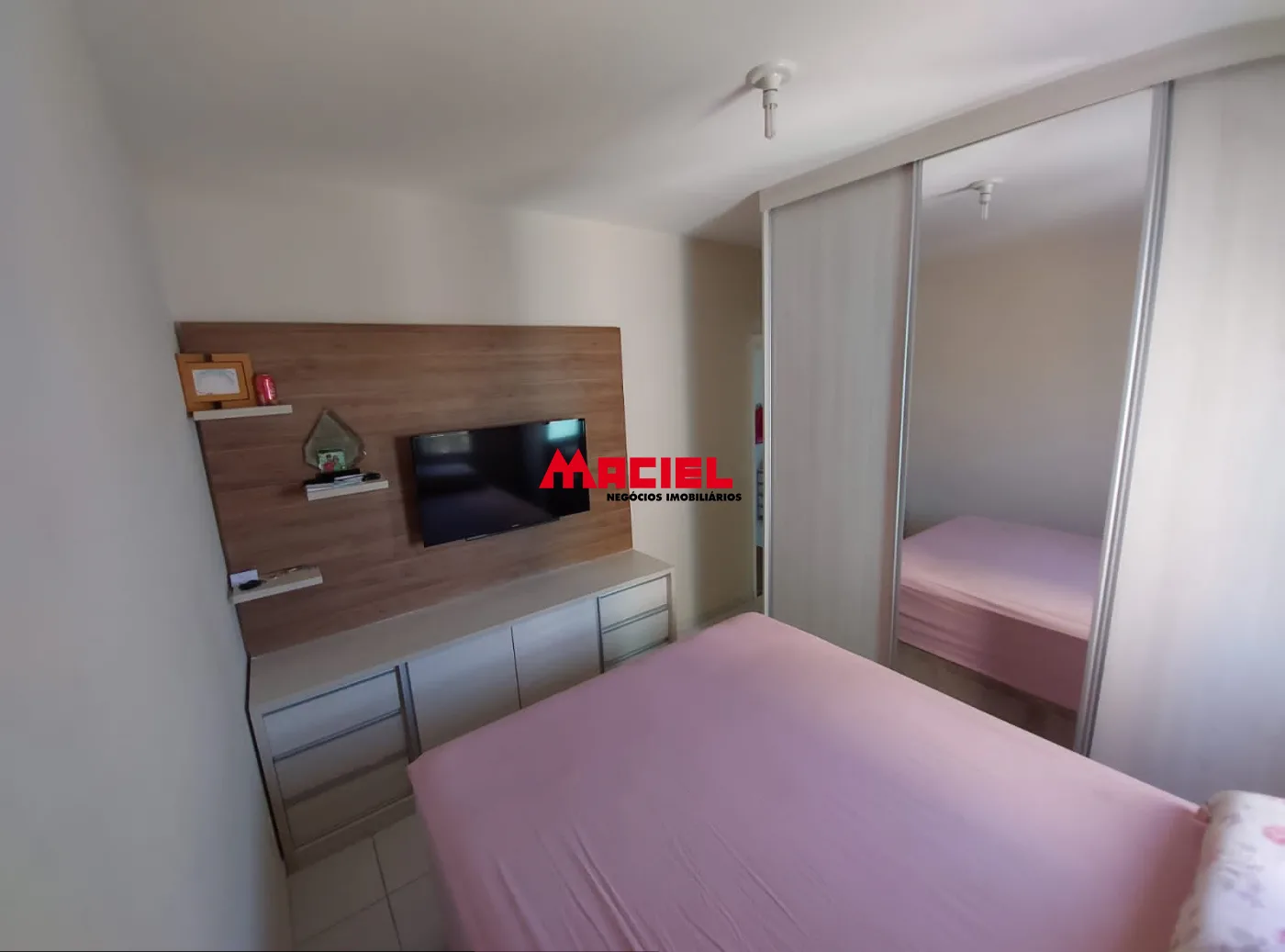 Alugar Apartamento / Padr&atilde;o em S&atilde;o Jos&eacute; dos Campos R$ 2.600,00 - Foto 7