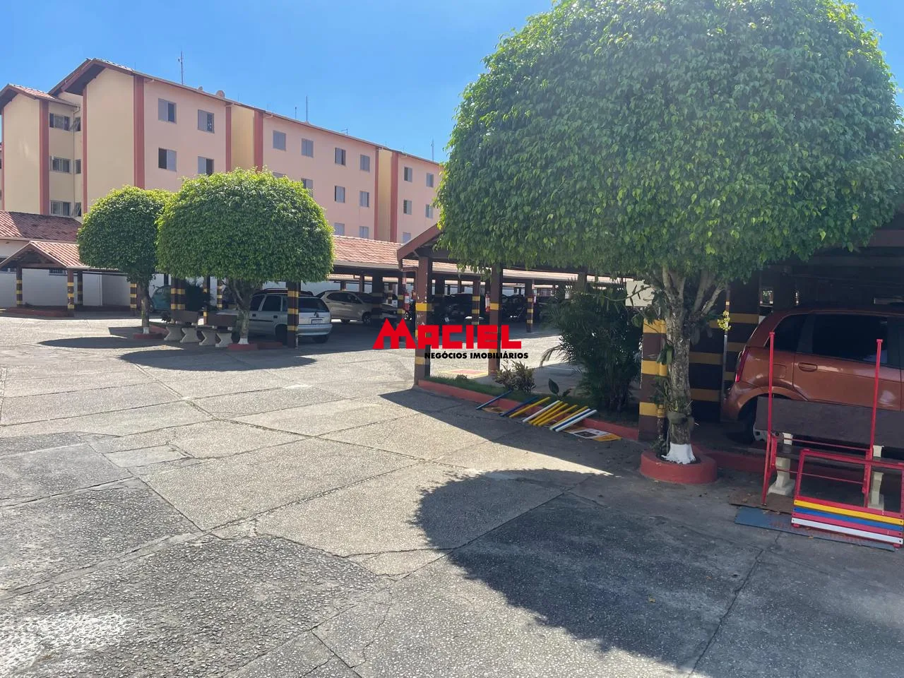 Alugar Apartamento / Padr&atilde;o em S&atilde;o Jos&eacute; dos Campos R$ 2.000,00 - Foto 1