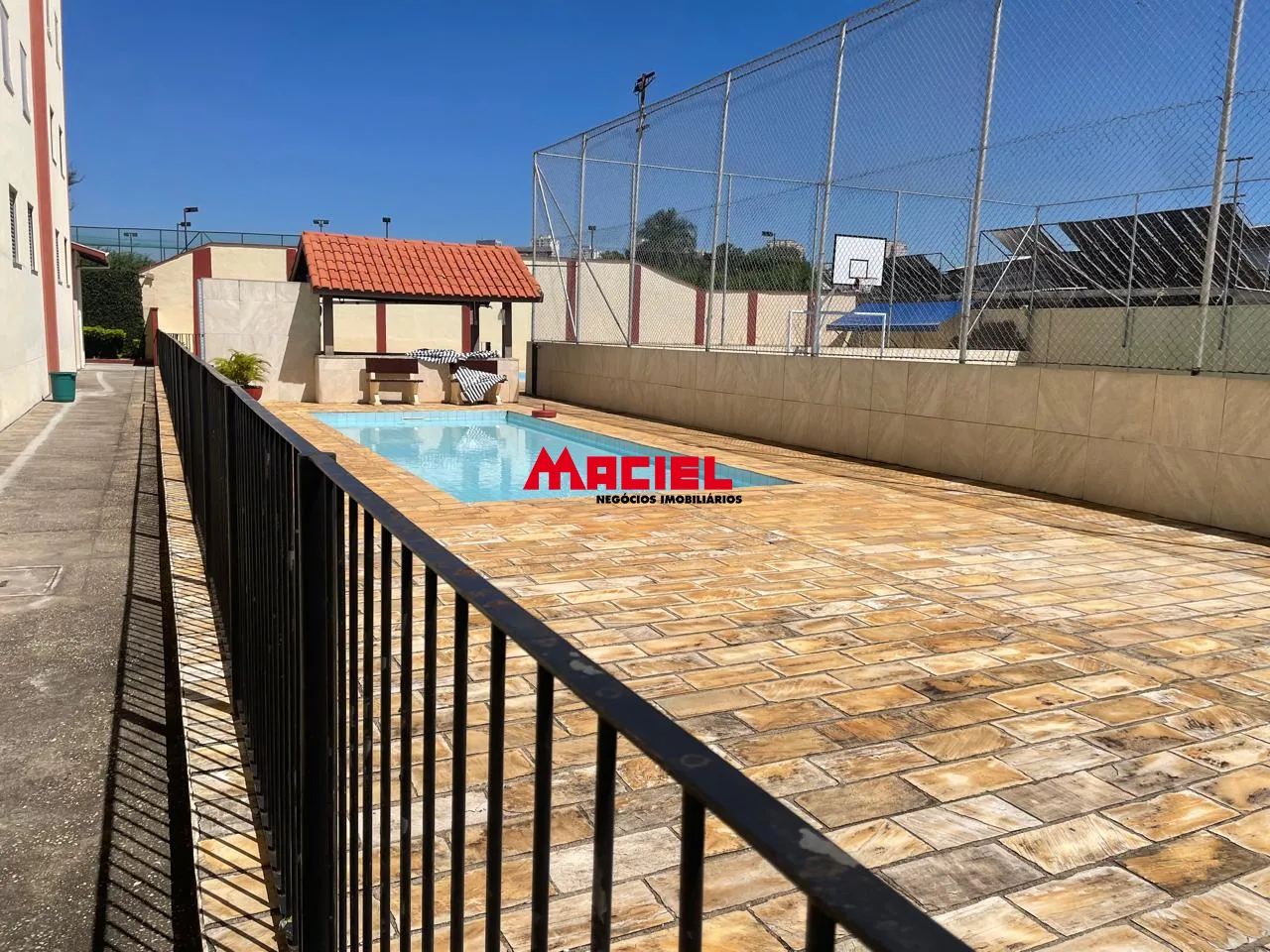 Alugar Apartamento / Padr&atilde;o em S&atilde;o Jos&eacute; dos Campos R$ 2.000,00 - Foto 5