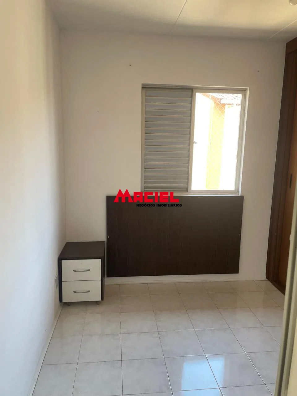 Alugar Apartamento / Padr&atilde;o em S&atilde;o Jos&eacute; dos Campos R$ 2.000,00 - Foto 9