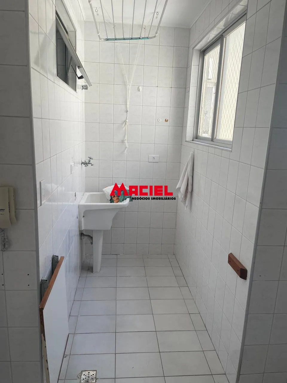 Alugar Apartamento / Padr&atilde;o em S&atilde;o Jos&eacute; dos Campos R$ 2.000,00 - Foto 12