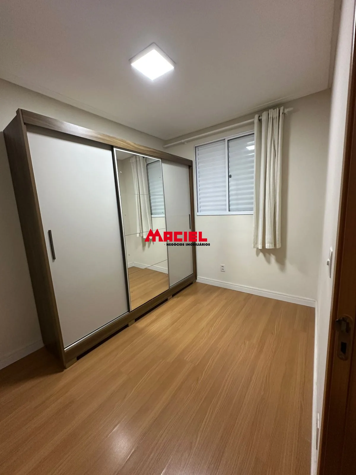 Alugar Apartamento / Padr&atilde;o em S&atilde;o Jos&eacute; dos Campos R$ 2.700,00 - Foto 1