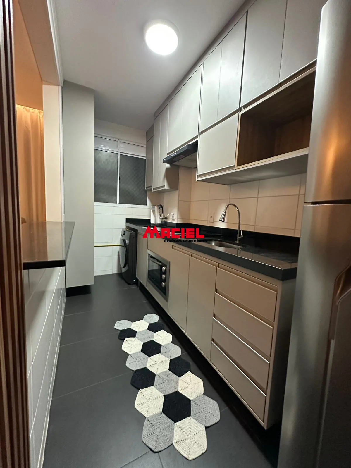 Alugar Apartamento / Padr&atilde;o em S&atilde;o Jos&eacute; dos Campos R$ 2.700,00 - Foto 6