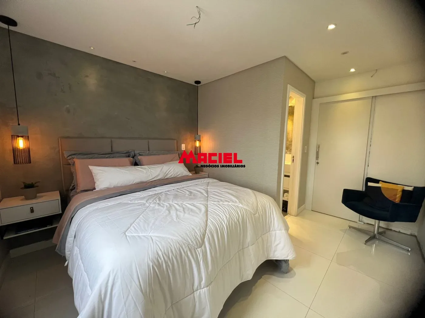 Alugar Apartamento / Mobiliado em S&atilde;o Jos&eacute; dos Campos R$ 4.070,00 - Foto 6