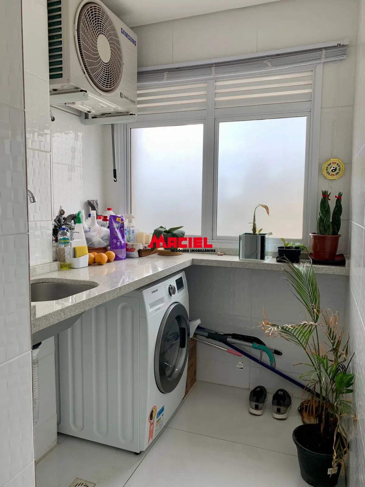 Alugar Apartamento / Mobiliado em S&atilde;o Jos&eacute; dos Campos R$ 4.070,00 - Foto 14