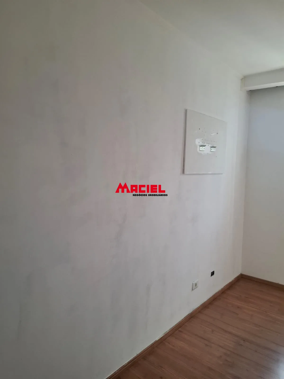 Alugar Apartamento / Padr&atilde;o em S&atilde;o Jos&eacute; dos Campos R$ 1.500,00 - Foto 1