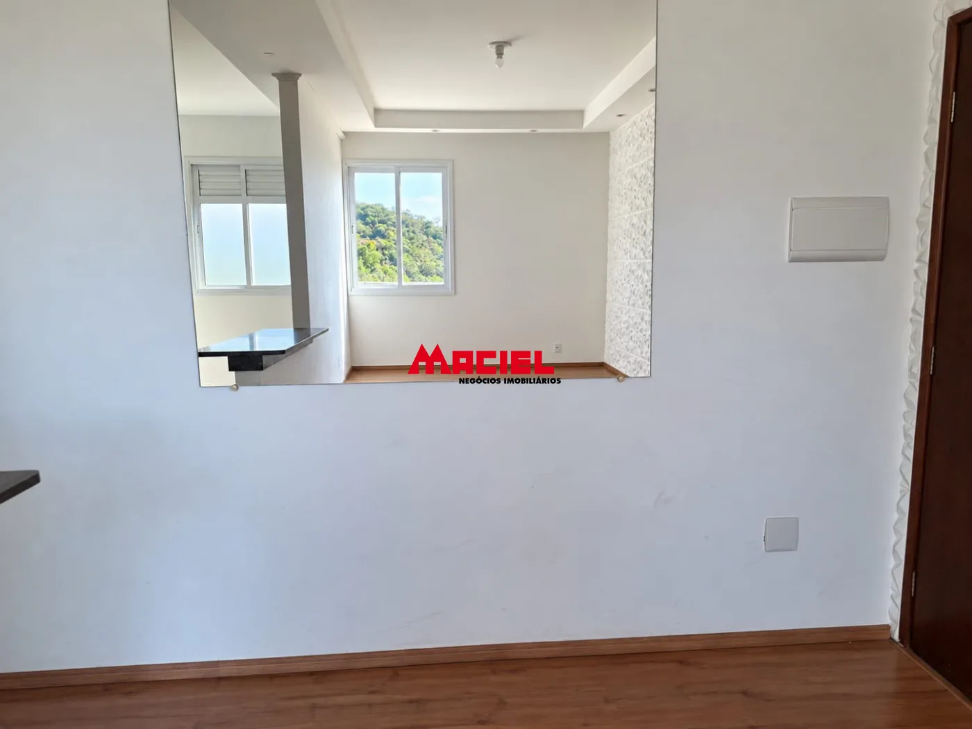 Alugar Apartamento / Padr&atilde;o em S&atilde;o Jos&eacute; dos Campos R$ 1.500,00 - Foto 5