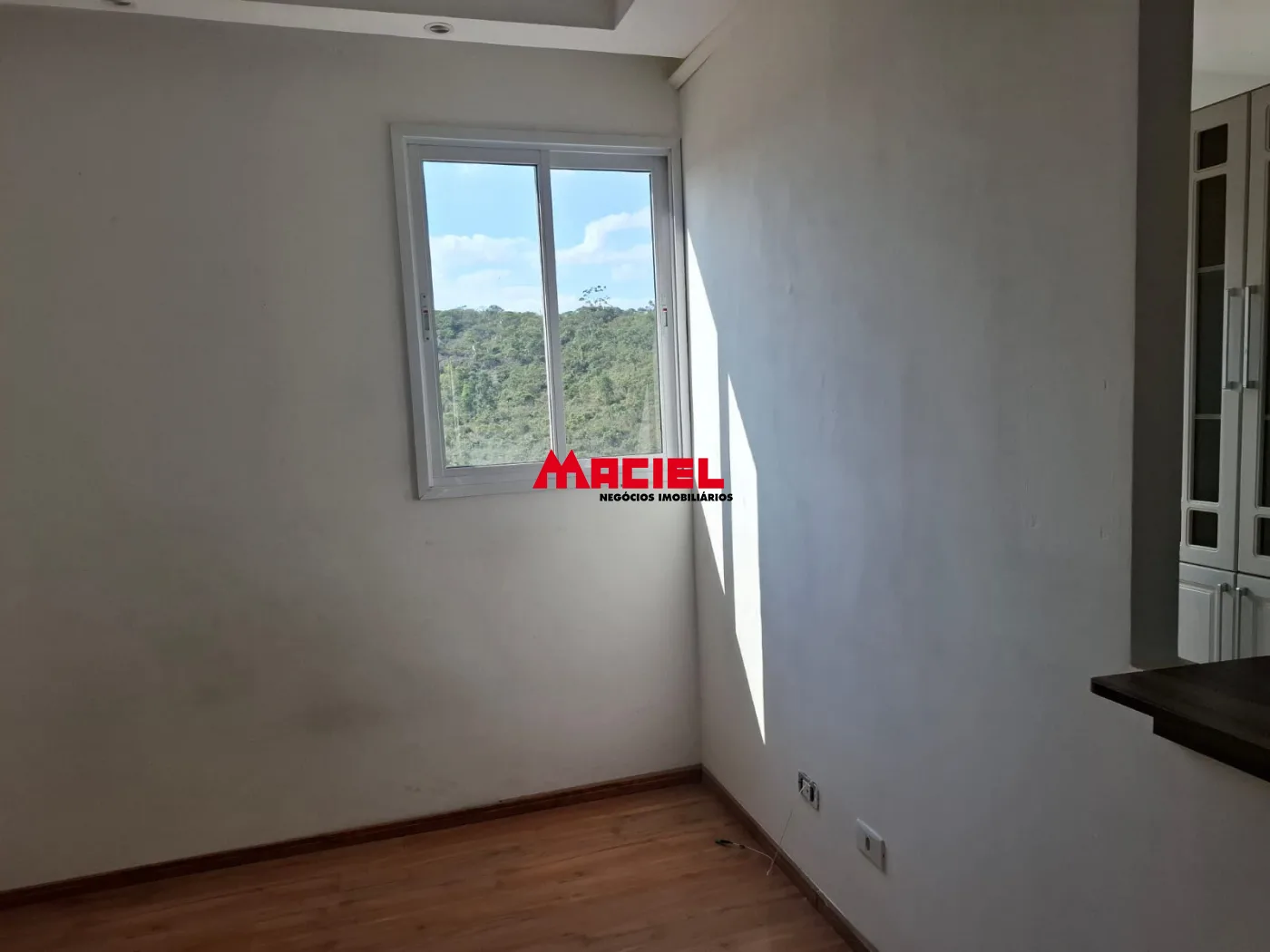 Alugar Apartamento / Padr&atilde;o em S&atilde;o Jos&eacute; dos Campos R$ 1.500,00 - Foto 8