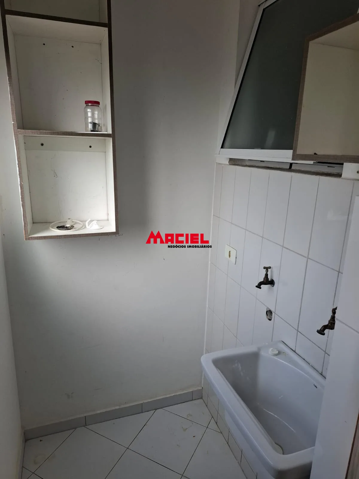 Alugar Apartamento / Padr&atilde;o em S&atilde;o Jos&eacute; dos Campos R$ 1.500,00 - Foto 9