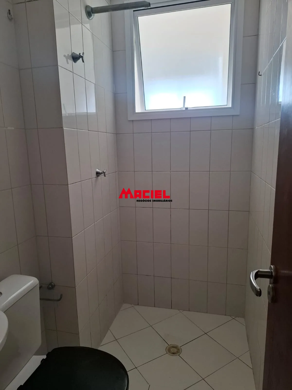 Alugar Apartamento / Padr&atilde;o em S&atilde;o Jos&eacute; dos Campos R$ 1.500,00 - Foto 11