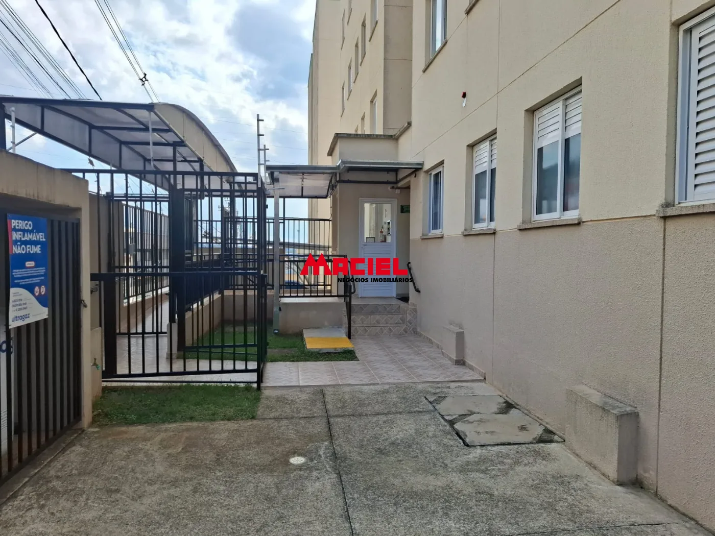 Alugar Apartamento / Padr&atilde;o em S&atilde;o Jos&eacute; dos Campos R$ 1.500,00 - Foto 25