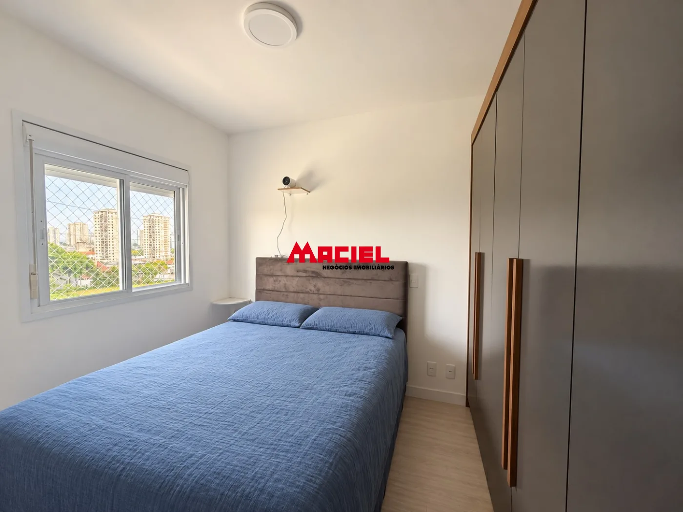 Alugar Apartamento / Padr&atilde;o em S&atilde;o Jos&eacute; dos Campos R$ 2.650,00 - Foto 4