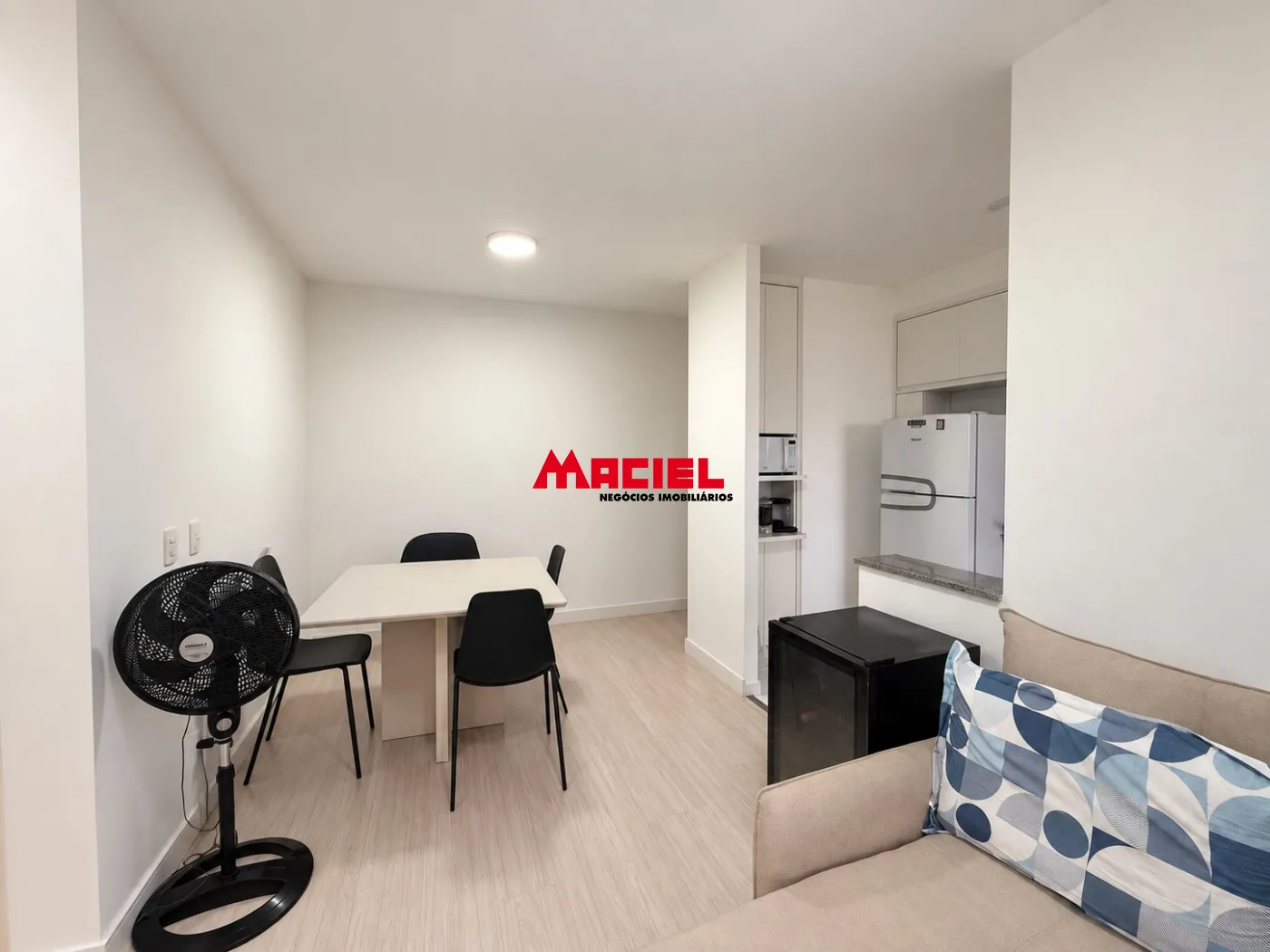 Alugar Apartamento / Padr&atilde;o em S&atilde;o Jos&eacute; dos Campos R$ 2.650,00 - Foto 9