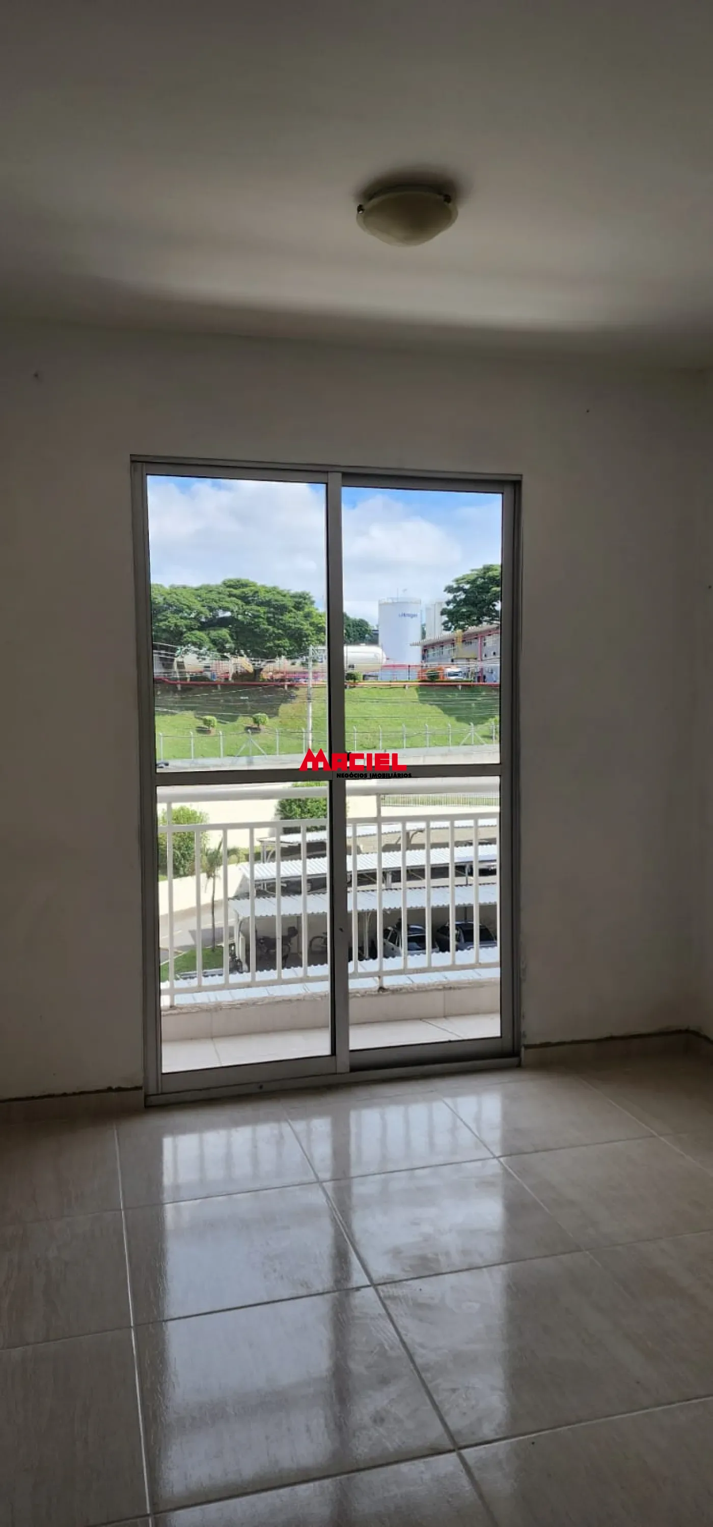 Comprar Apartamento / Padr&atilde;o em S&atilde;o Jos&eacute; dos Campos R$ 270.000,00 - Foto 1