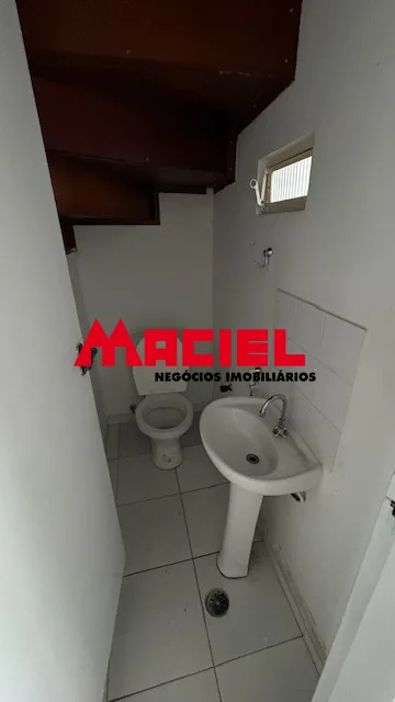 Alugar Casa / Condom&iacute;nio em S&atilde;o Jos&eacute; dos Campos R$ 2.750,00 - Foto 4