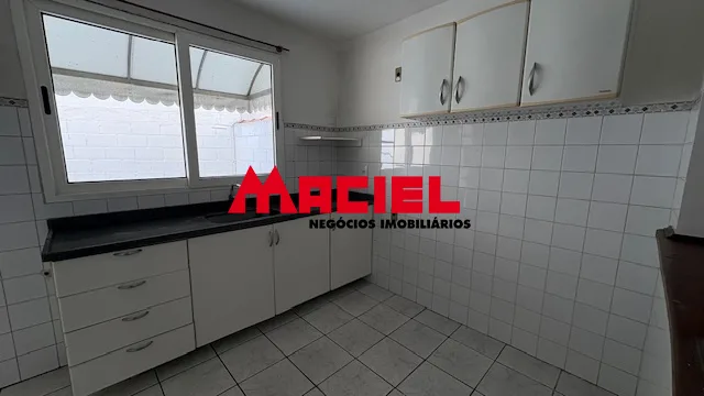 Alugar Casa / Condom&iacute;nio em S&atilde;o Jos&eacute; dos Campos R$ 2.750,00 - Foto 5