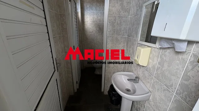 Alugar Casa / Condom&iacute;nio em S&atilde;o Jos&eacute; dos Campos R$ 2.750,00 - Foto 27