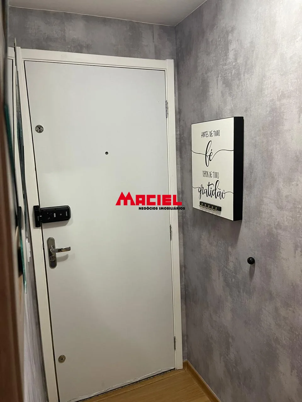 Alugar Apartamento / Padr&atilde;o em S&atilde;o Jos&eacute; dos Campos R$ 2.950,00 - Foto 4