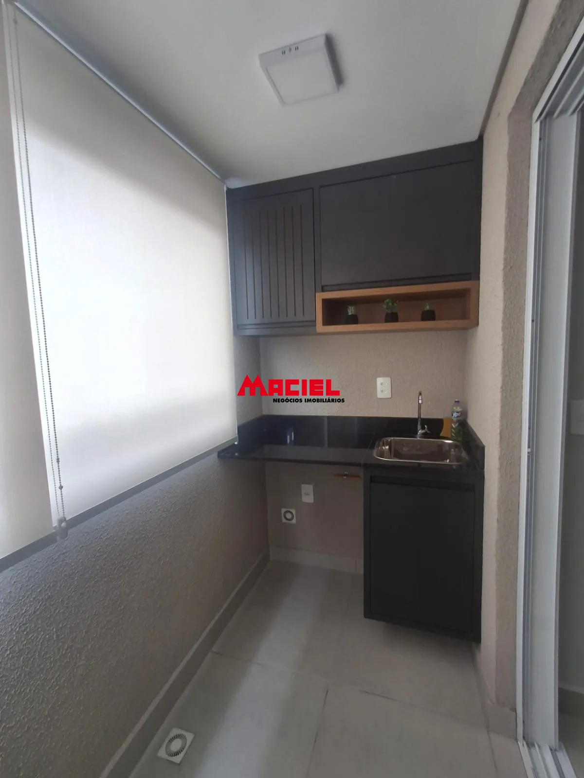 Alugar Apartamento / Padr&atilde;o em S&atilde;o Jos&eacute; dos Campos R$ 3.900,00 - Foto 2
