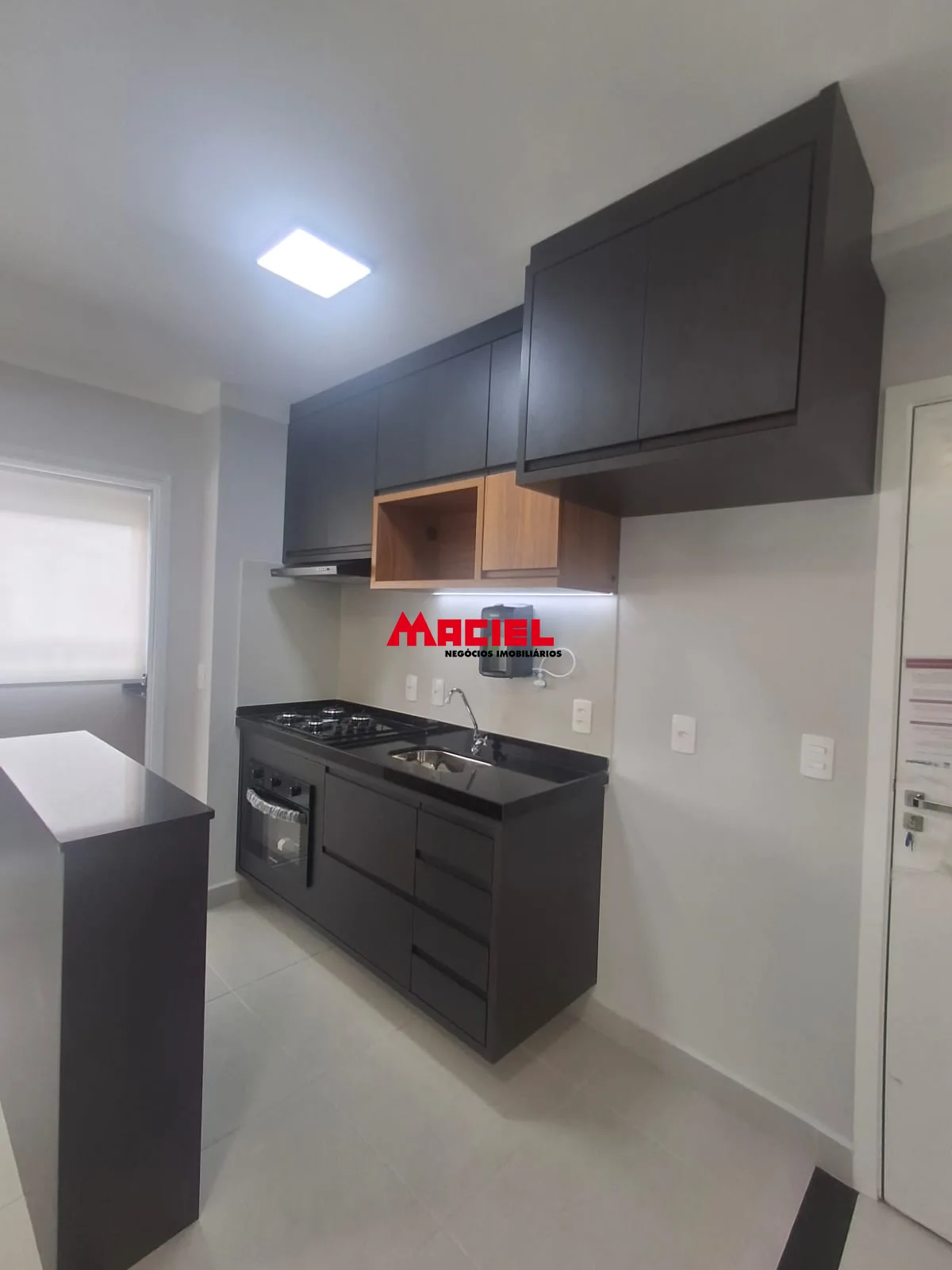 Alugar Apartamento / Padr&atilde;o em S&atilde;o Jos&eacute; dos Campos R$ 3.900,00 - Foto 3