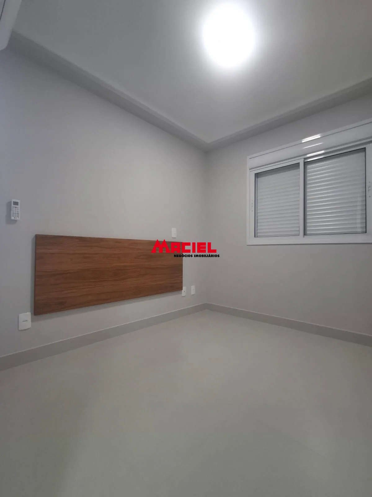 Alugar Apartamento / Padr&atilde;o em S&atilde;o Jos&eacute; dos Campos R$ 3.900,00 - Foto 6