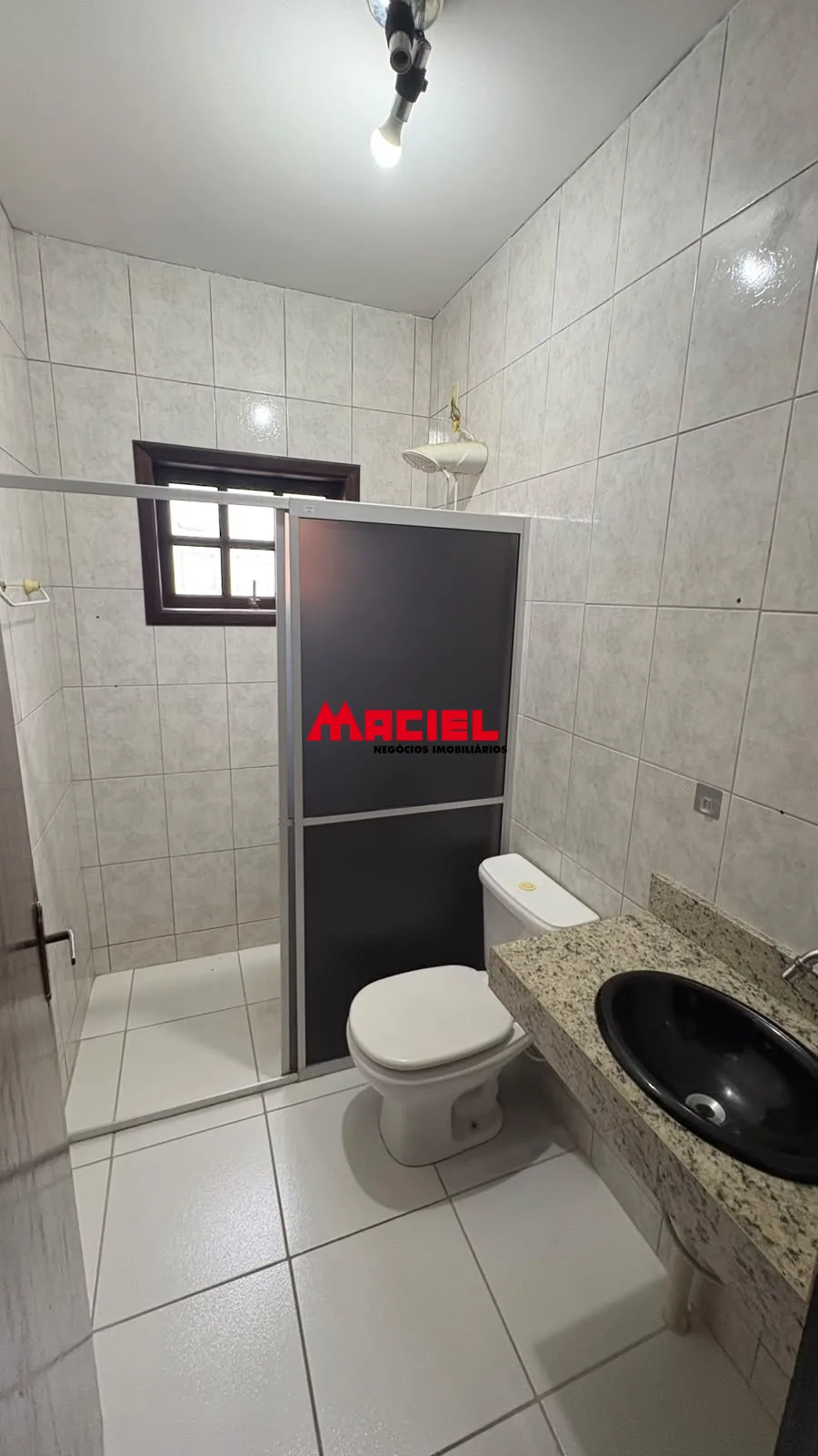 Alugar Casa / Sobrado em S&atilde;o Jos&eacute; dos Campos R$ 3.100,00 - Foto 12