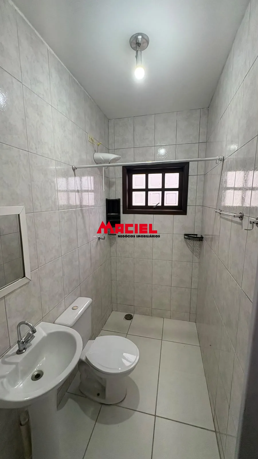 Alugar Casa / Sobrado em S&atilde;o Jos&eacute; dos Campos R$ 3.100,00 - Foto 15