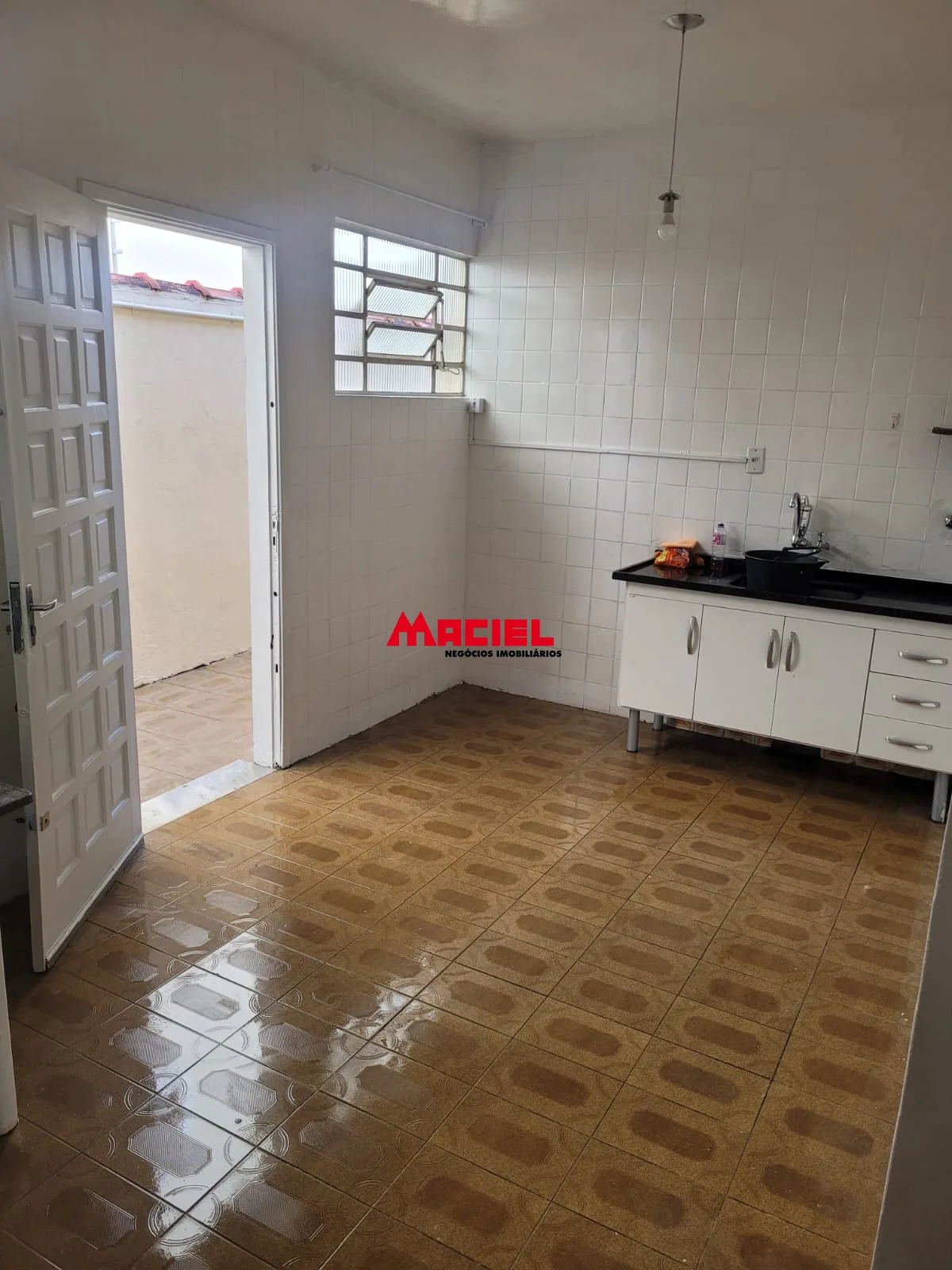 Alugar Casa / Padr&atilde;o em S&atilde;o Jos&eacute; dos Campos R$ 2.500,00 - Foto 9