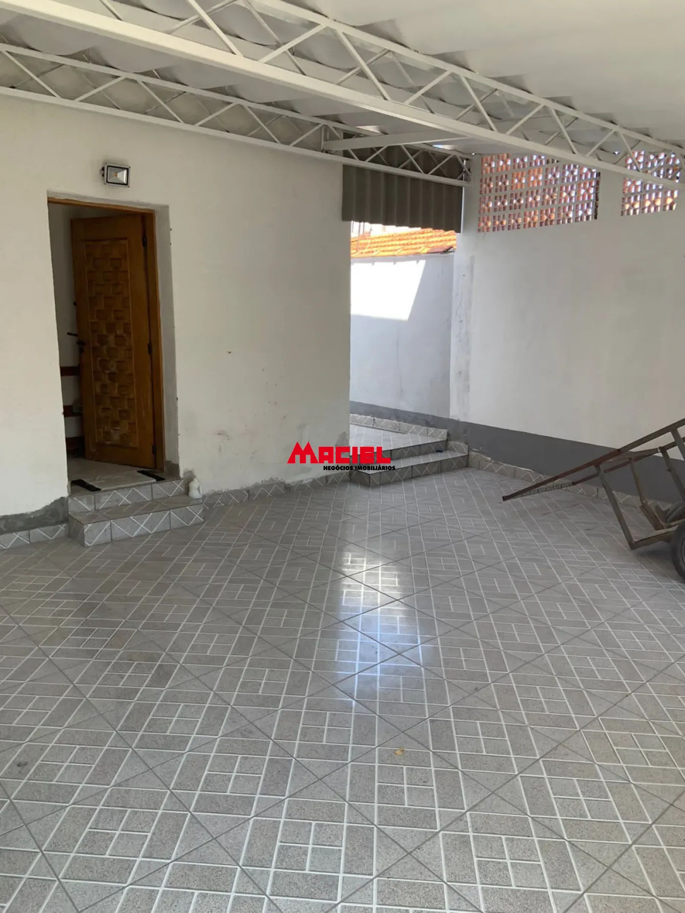 Alugar Casa / Padr&atilde;o em S&atilde;o Jos&eacute; dos Campos R$ 2.300,00 - Foto 17