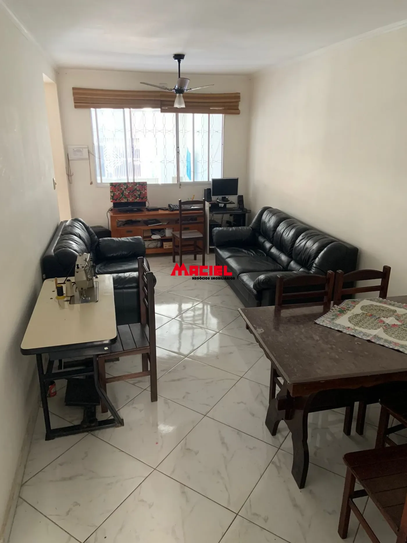 Alugar Casa / Padr&atilde;o em S&atilde;o Jos&eacute; dos Campos R$ 2.300,00 - Foto 26