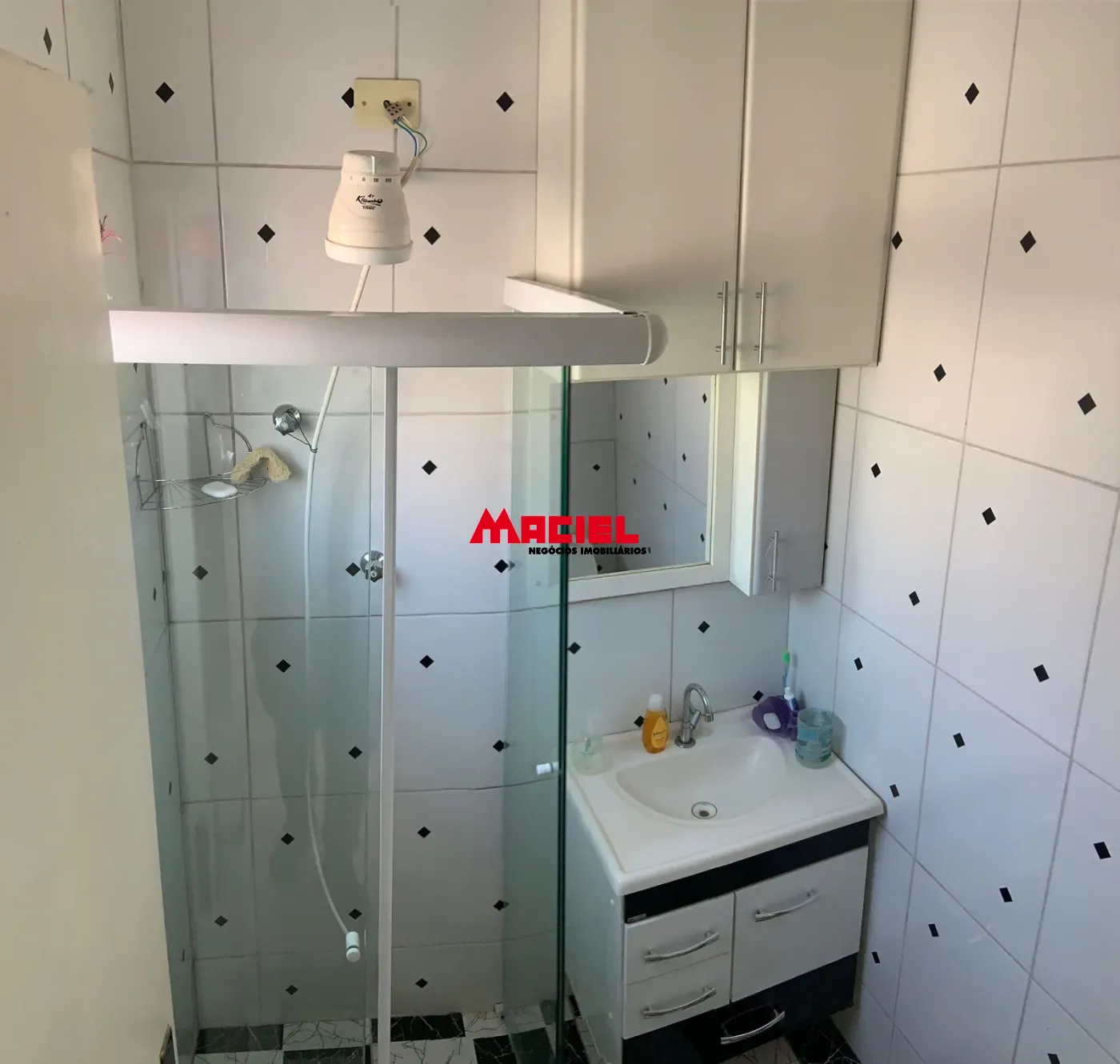 Alugar Casa / Padr&atilde;o em S&atilde;o Jos&eacute; dos Campos R$ 2.300,00 - Foto 29