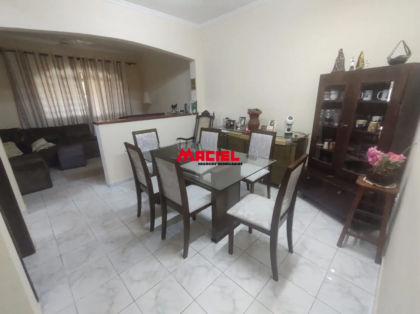 Alugar Casa / Sobrado em S&atilde;o Jos&eacute; dos Campos R$ 4.800,00 - Foto 32