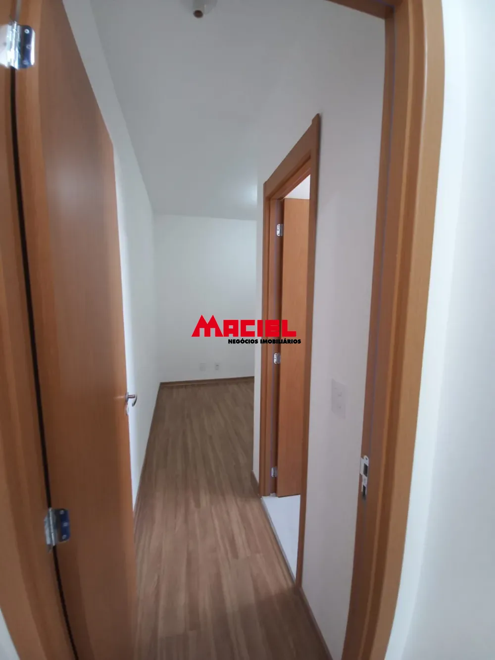 Alugar Apartamento / Padr&atilde;o em S&atilde;o Jos&eacute; dos Campos R$ 2.300,00 - Foto 4