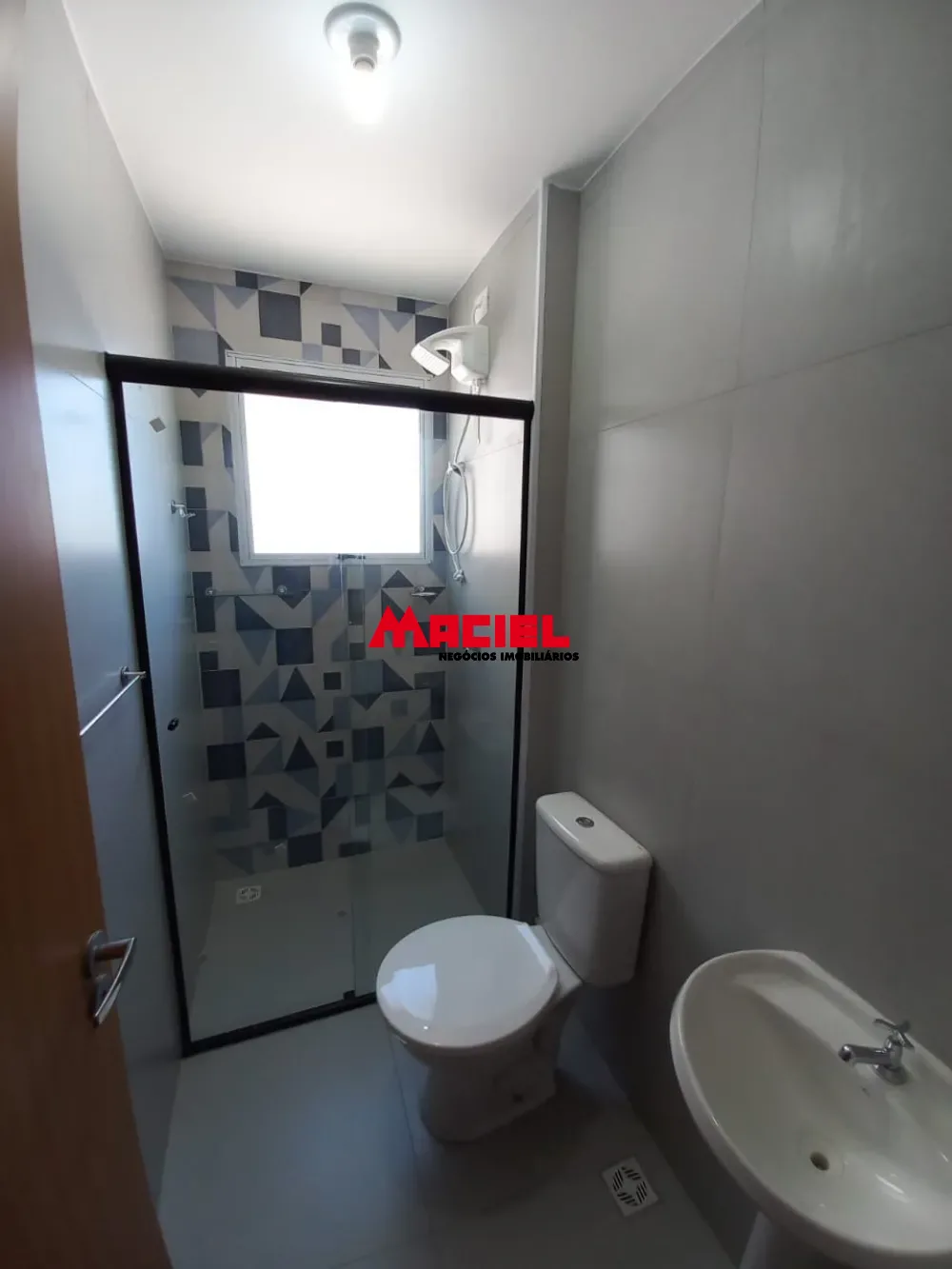 Alugar Apartamento / Padr&atilde;o em S&atilde;o Jos&eacute; dos Campos R$ 2.300,00 - Foto 5