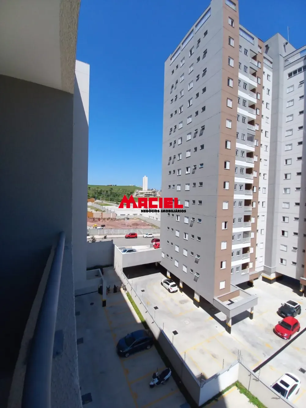 Alugar Apartamento / Padr&atilde;o em S&atilde;o Jos&eacute; dos Campos R$ 2.300,00 - Foto 11