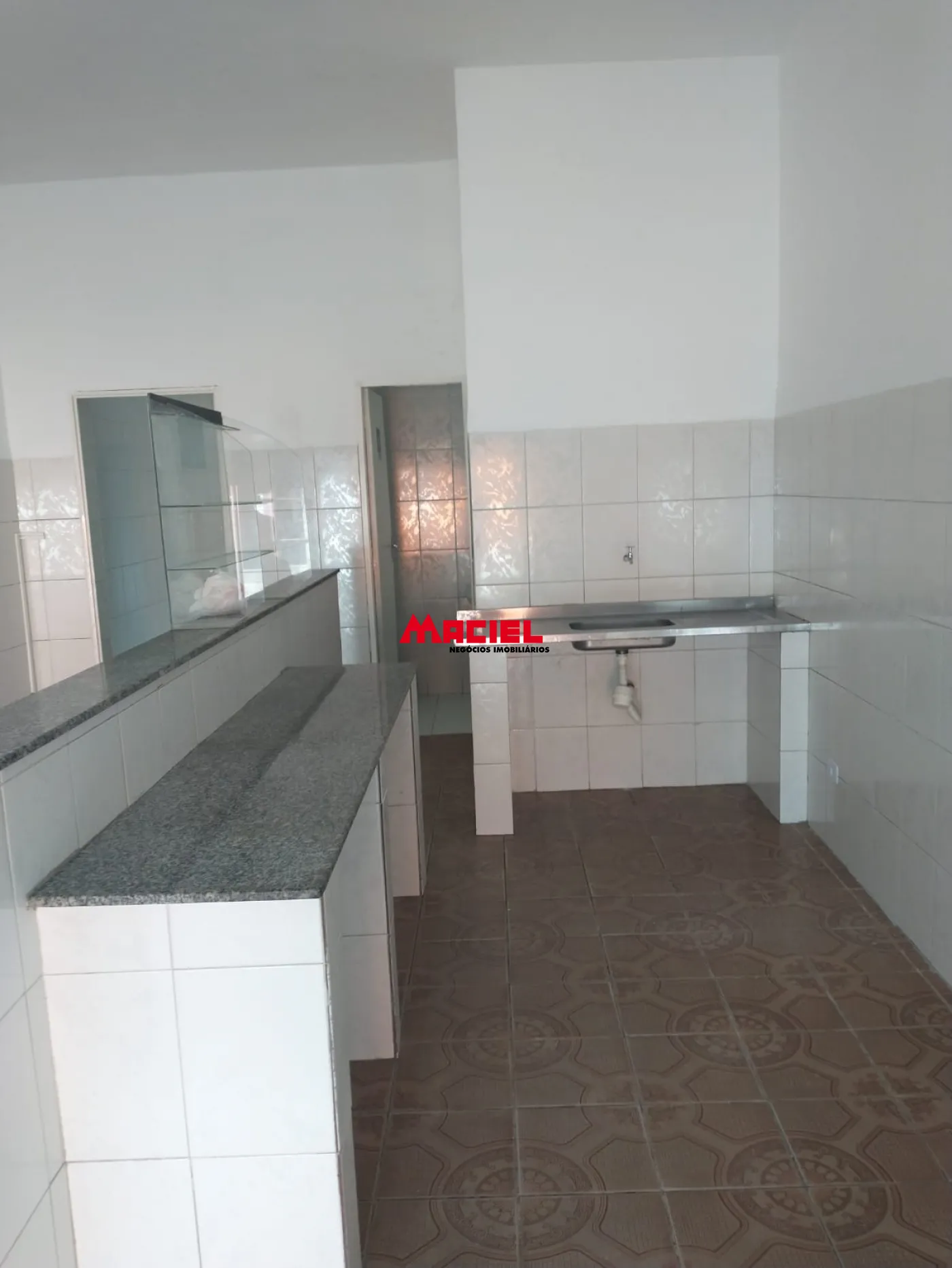 Alugar Comercial / Ponto Comercial em S&atilde;o Jos&eacute; dos Campos R$ 3.500,00 - Foto 3