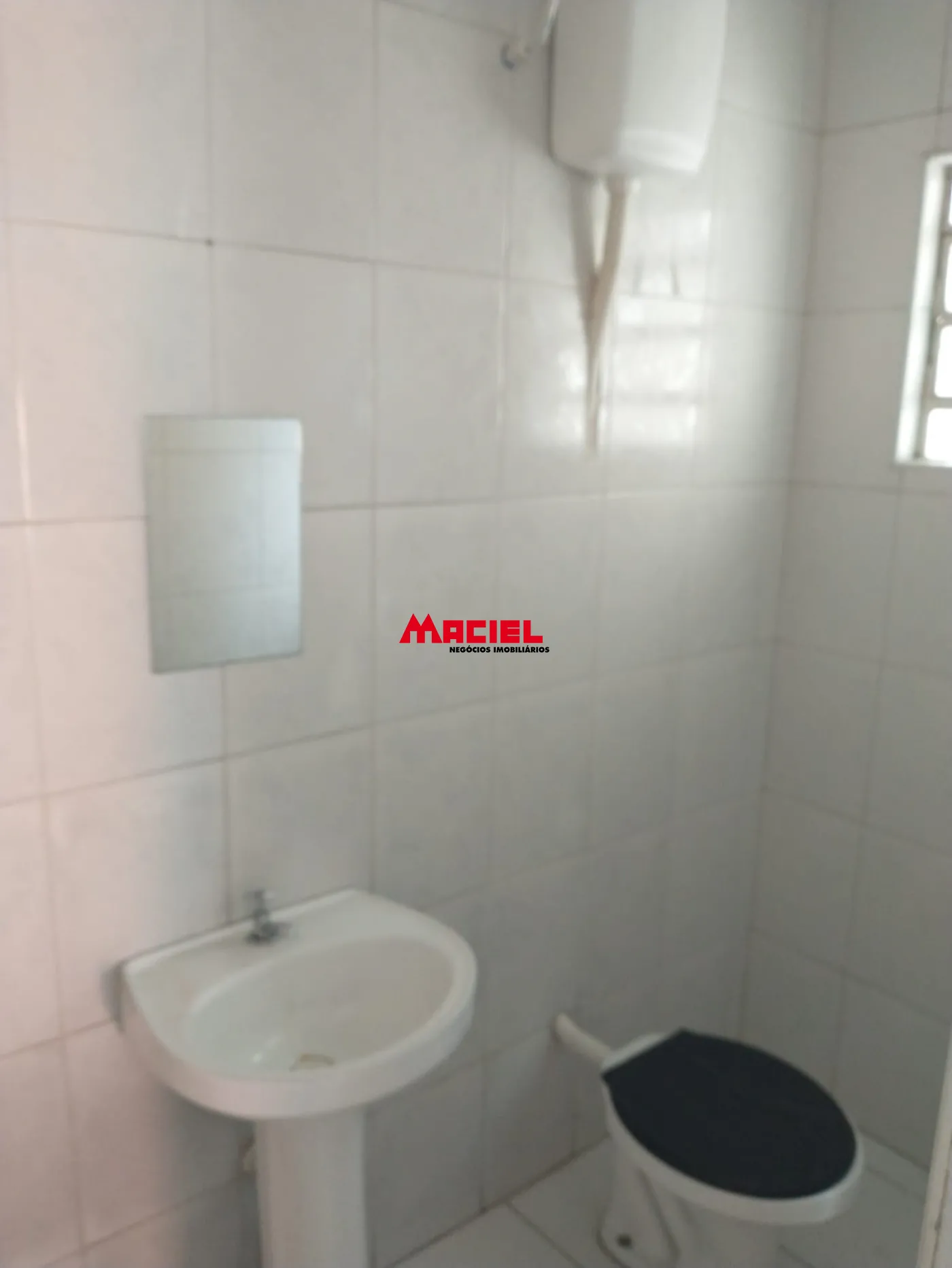 Alugar Comercial / Ponto Comercial em S&atilde;o Jos&eacute; dos Campos R$ 3.500,00 - Foto 13