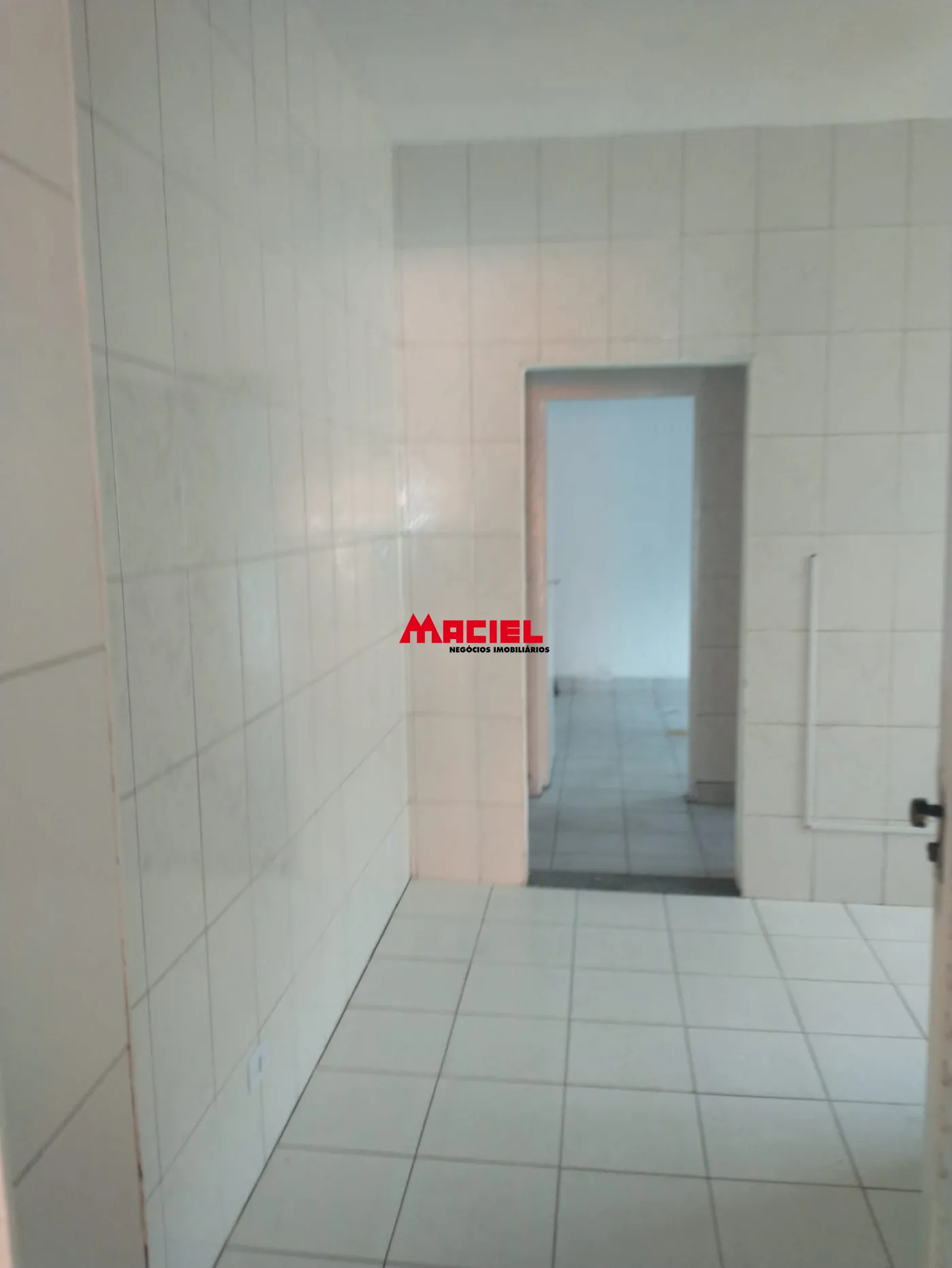 Alugar Comercial / Ponto Comercial em S&atilde;o Jos&eacute; dos Campos R$ 3.500,00 - Foto 18