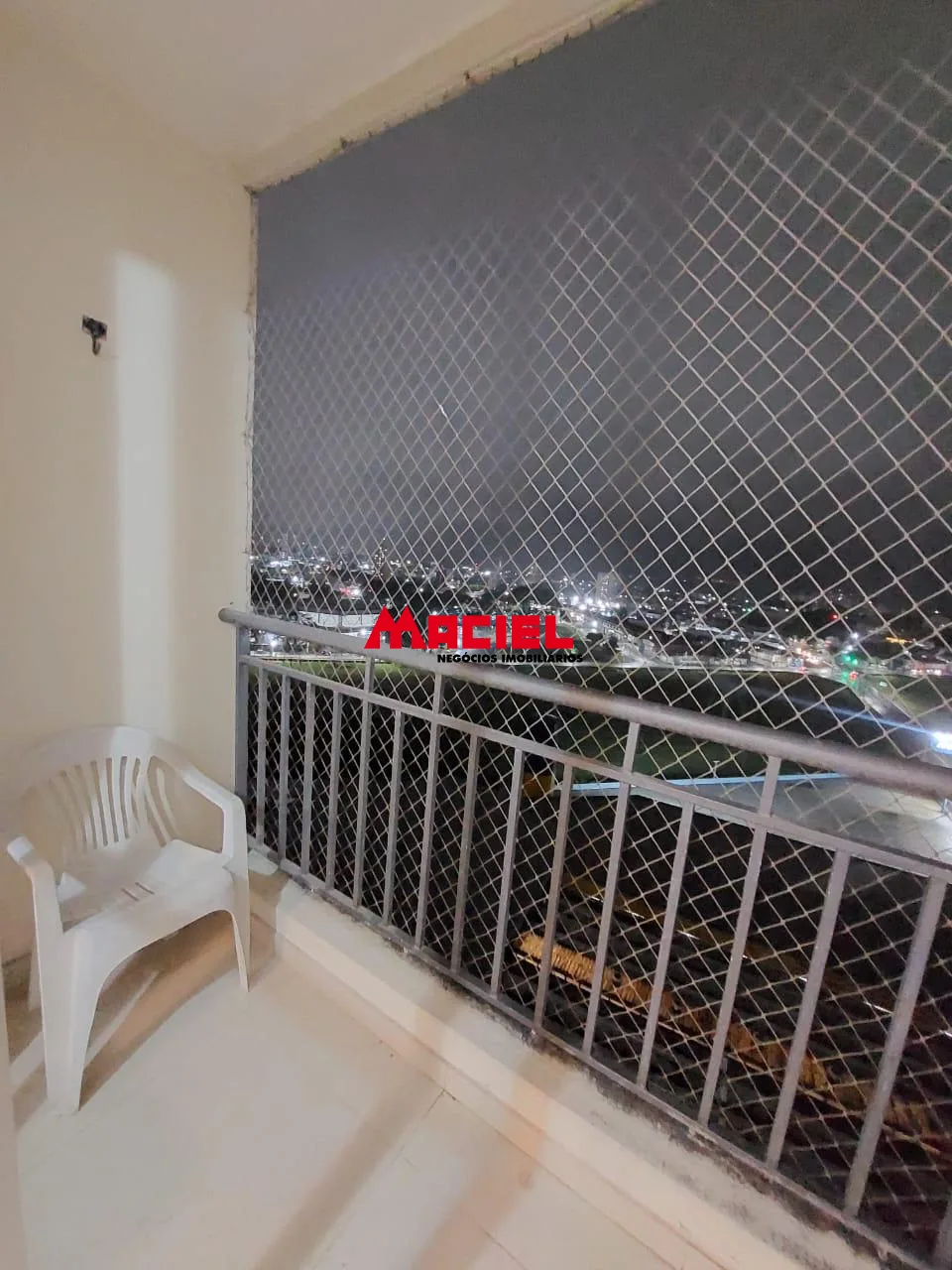 Alugar Apartamento / Mobiliado em S&atilde;o Jos&eacute; dos Campos R$ 3.500,00 - Foto 2