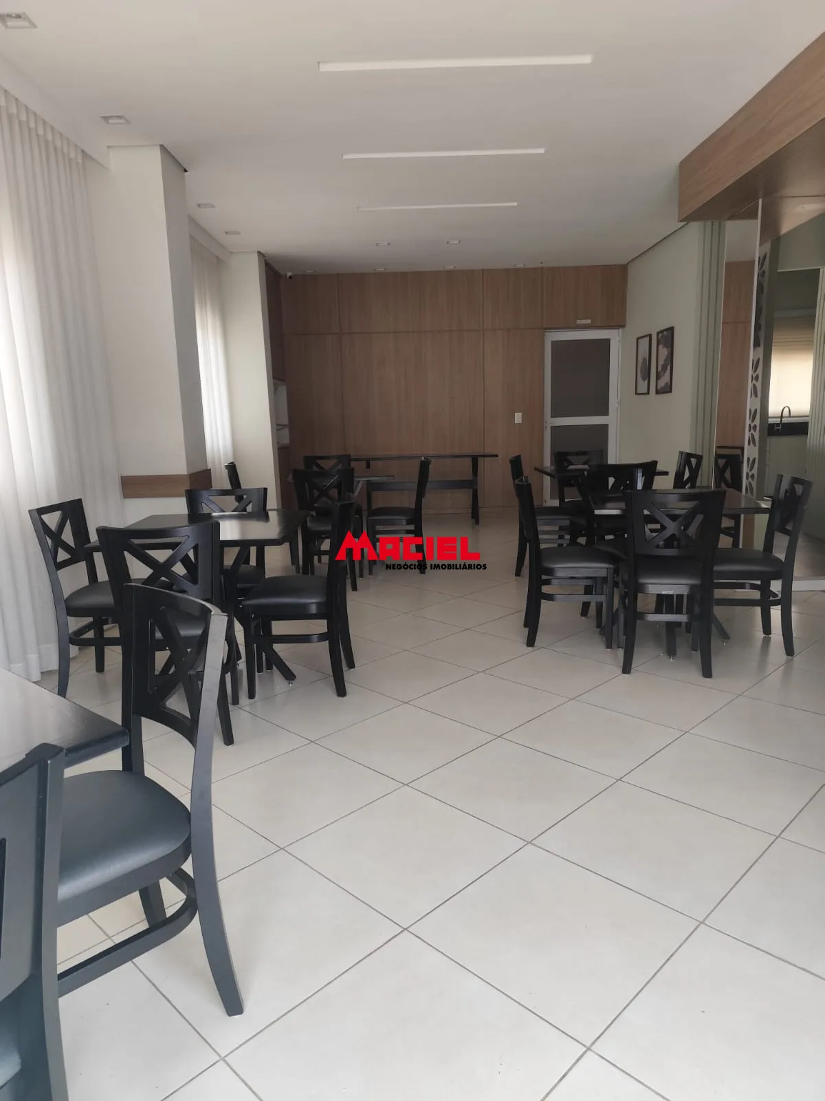Alugar Apartamento / Padr&atilde;o em S&atilde;o Jos&eacute; dos Campos R$ 2.200,00 - Foto 17