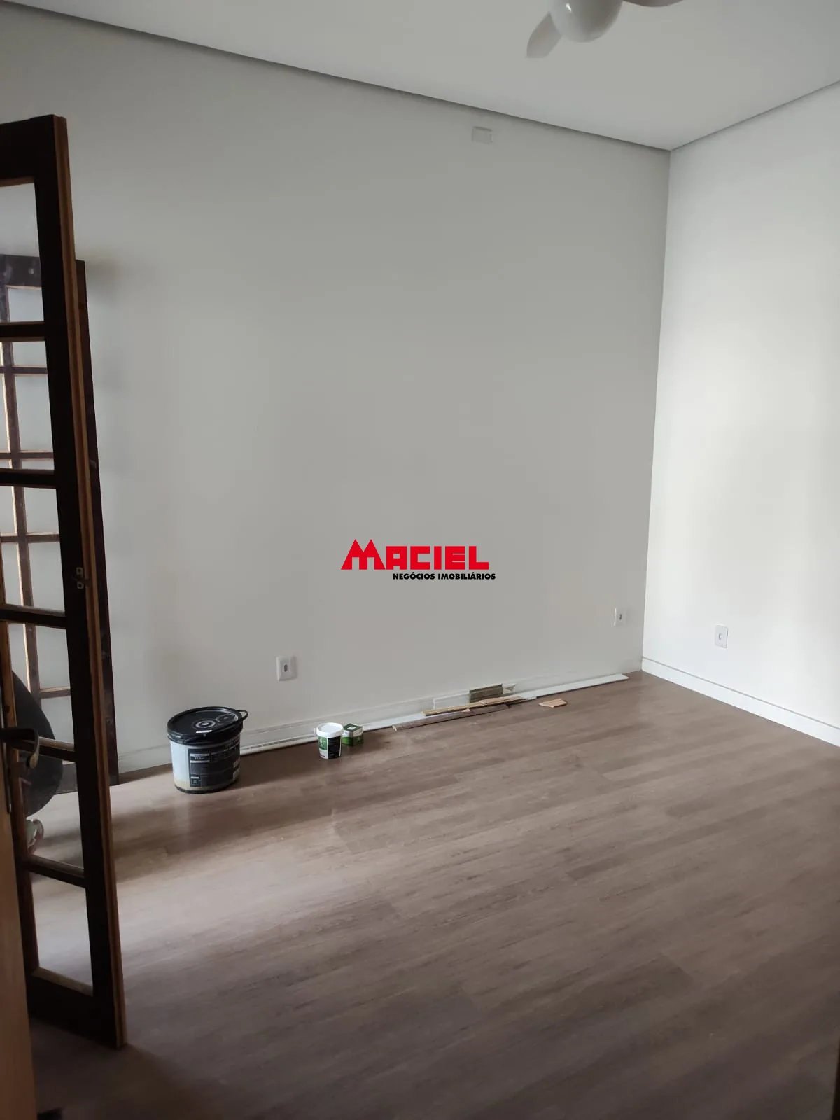 Alugar Casa / Sobrado em S&atilde;o Jos&eacute; dos Campos R$ 2.500,00 - Foto 2