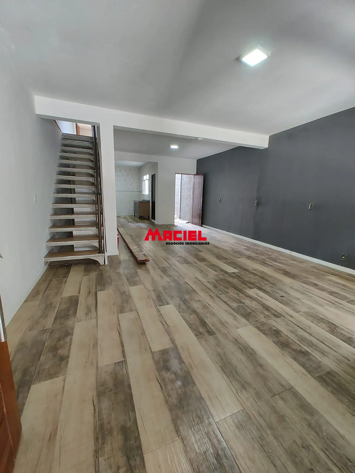 Alugar Casa / Sobrado em S&atilde;o Jos&eacute; dos Campos R$ 2.500,00 - Foto 5
