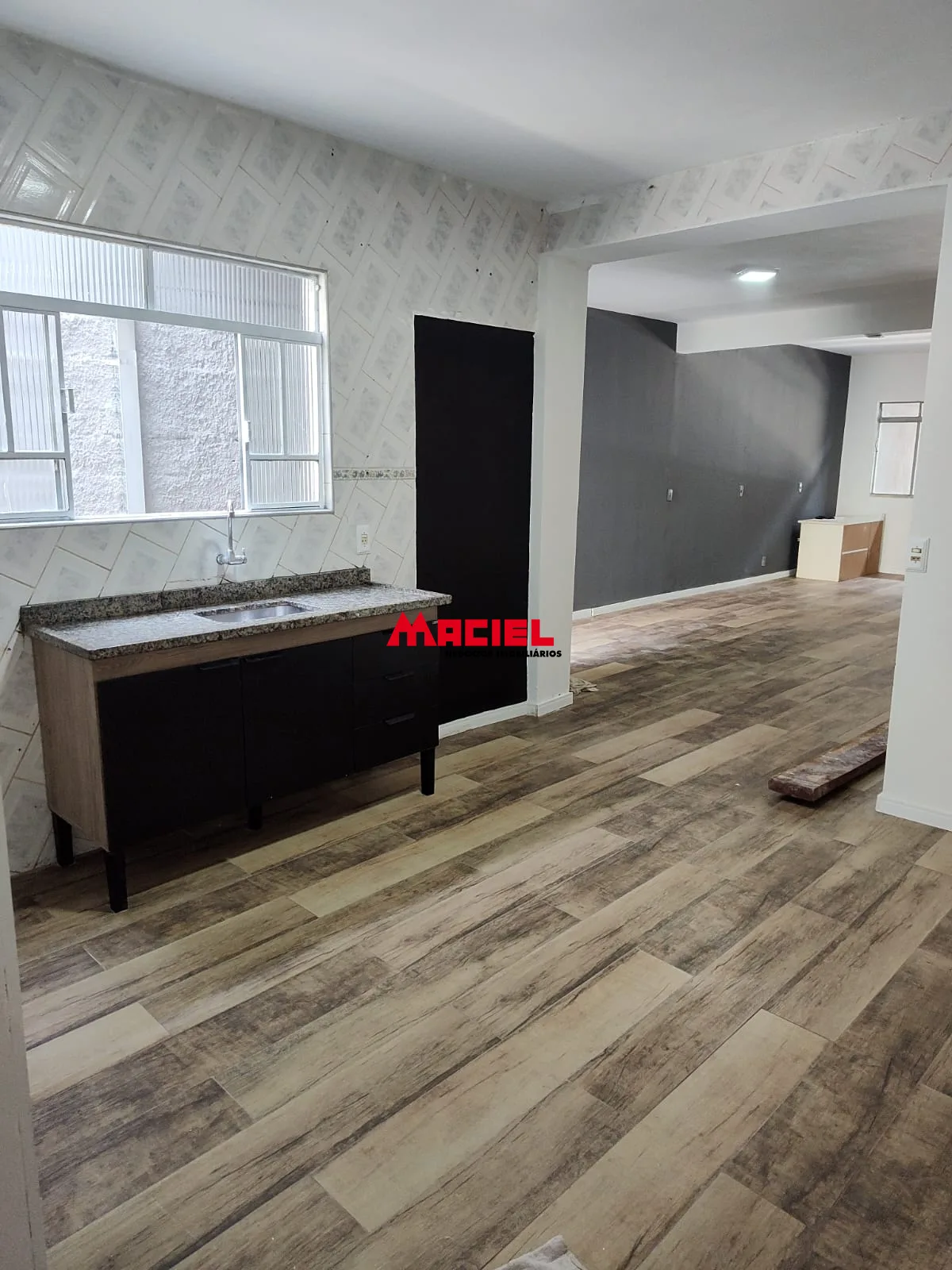 Alugar Casa / Sobrado em S&atilde;o Jos&eacute; dos Campos R$ 2.500,00 - Foto 8