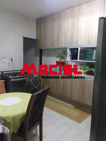Comprar Casa / Padr&atilde;o em S&atilde;o Jos&eacute; dos Campos R$ 615.000,00 - Foto 1