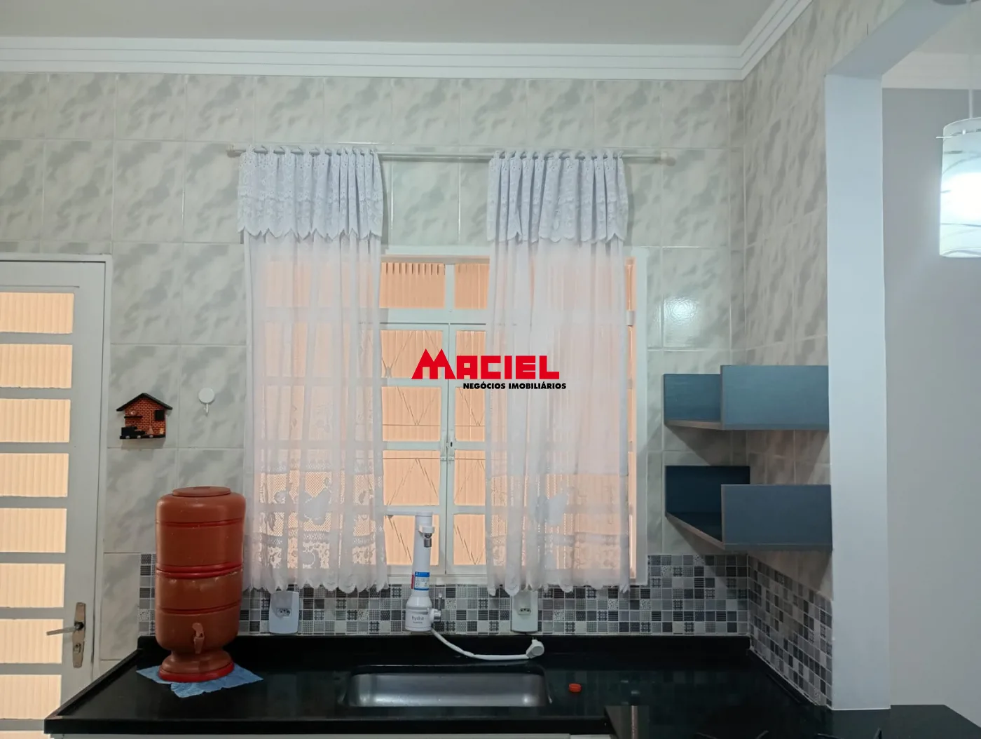 Alugar Casa / Padr&atilde;o em S&atilde;o Jos&eacute; dos Campos R$ 2.800,00 - Foto 14