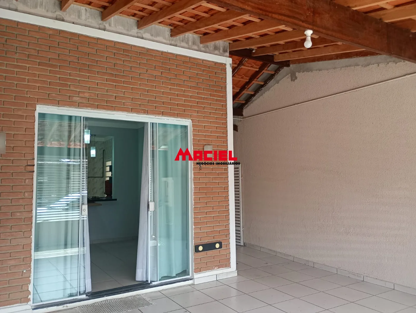 Alugar Casa / Padr&atilde;o em S&atilde;o Jos&eacute; dos Campos R$ 2.800,00 - Foto 26