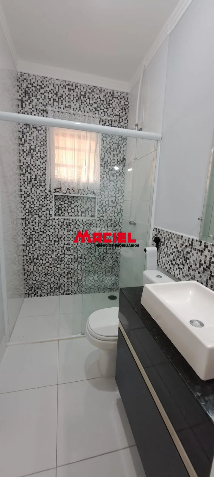 Alugar Casa / Padr&atilde;o em S&atilde;o Jos&eacute; dos Campos R$ 2.800,00 - Foto 34