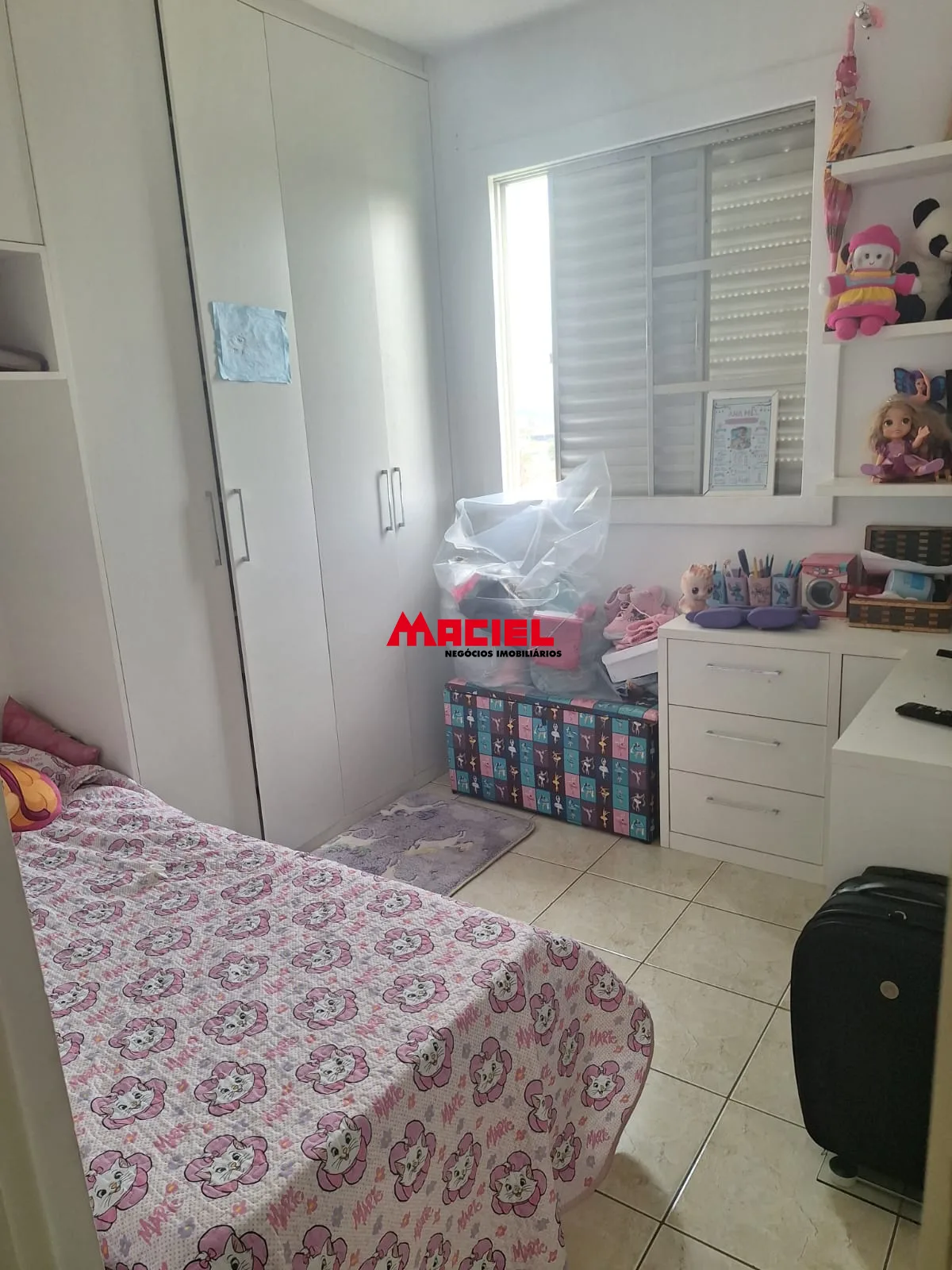 Alugar Apartamento / Padr&atilde;o em S&atilde;o Jos&eacute; dos Campos R$ 1.450,00 - Foto 4