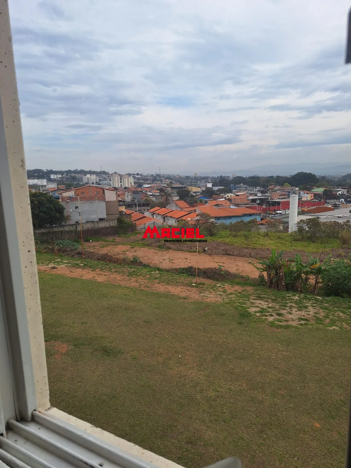 Alugar Apartamento / Padr&atilde;o em S&atilde;o Jos&eacute; dos Campos R$ 1.450,00 - Foto 5