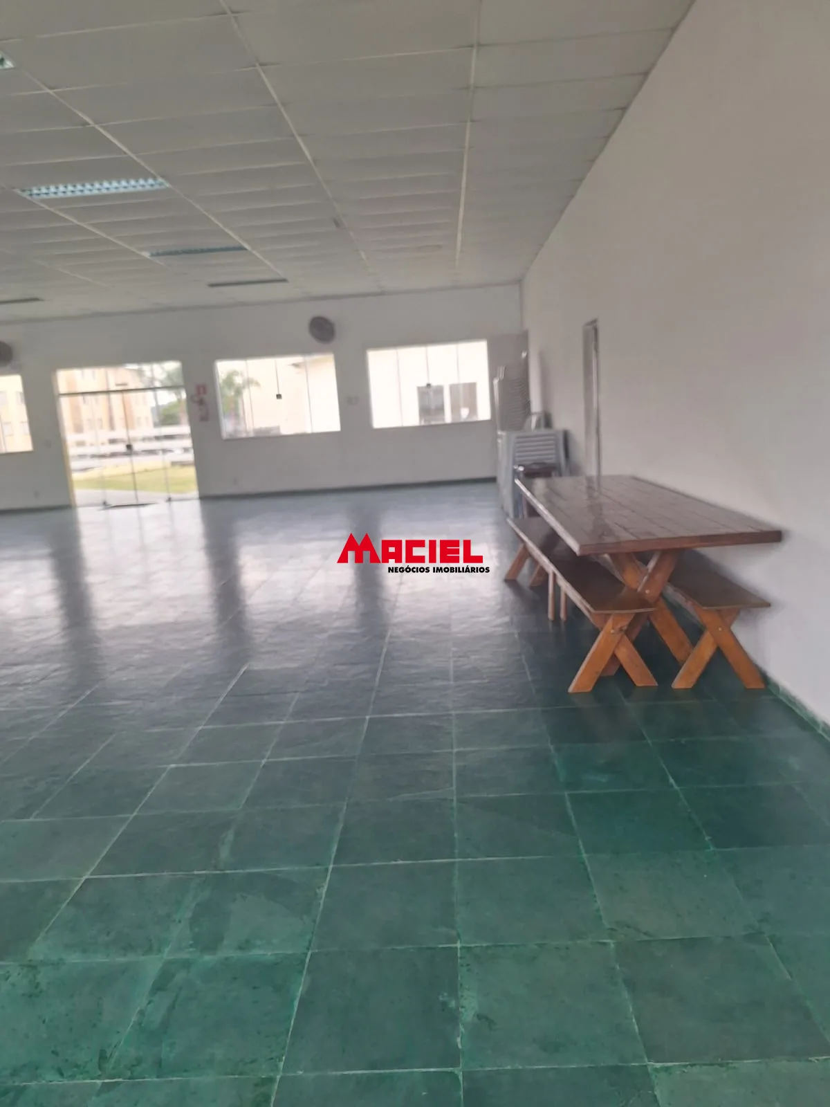 Alugar Apartamento / Padr&atilde;o em S&atilde;o Jos&eacute; dos Campos R$ 1.450,00 - Foto 17